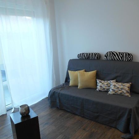 Z&D Apartment Пула Екстериор снимка